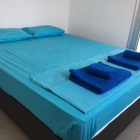Papados Court Apartment *
